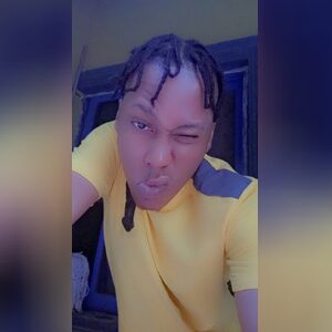 tosinsta, online dating profile photo