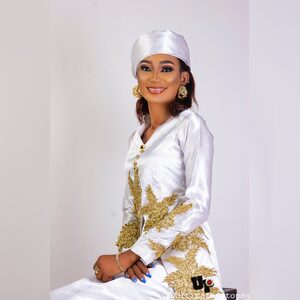 madijat, online dating profile photo