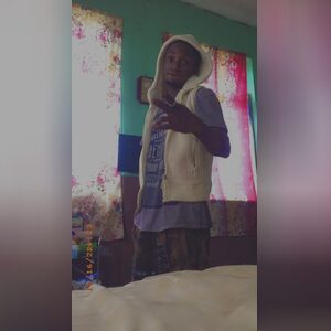baloade, online dating profile photo