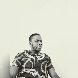 ti_oluwa_lope, online dating profile photo