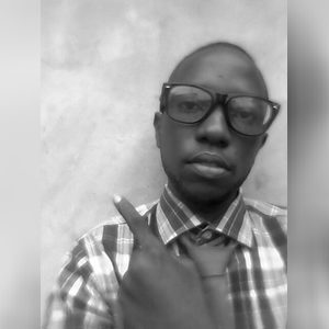 taiwoh, online dating profile photo