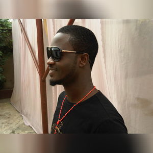valentineiyoyojie, online dating profile photo