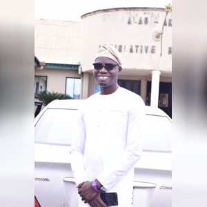 oolatu9-, online dating profile photo