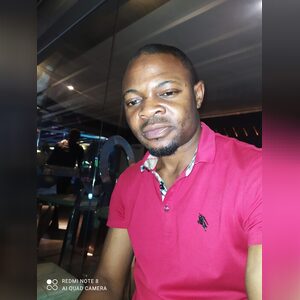 adeaderemi, online dating profile photo