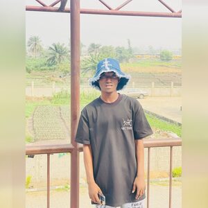 lamhi, online dating profile photo