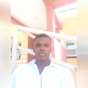 vstar, online dating profile photo