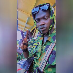 aadejare, online dating profile photo