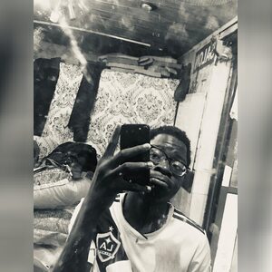 bookdjch, online dating profile photo