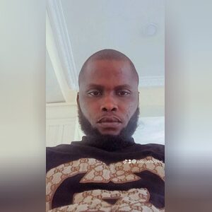 paulosho, online dating profile photo