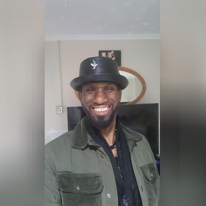 modidley, online dating profile photo