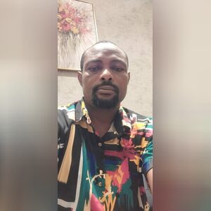 taiwoern, online dating profile photo