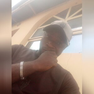 oluwaade, online dating profile photo