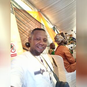 gnatente, online dating profile photo