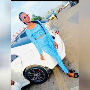 chiyemoj, online dating profile photo