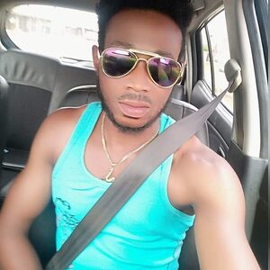 adebmose, online dating profile photo