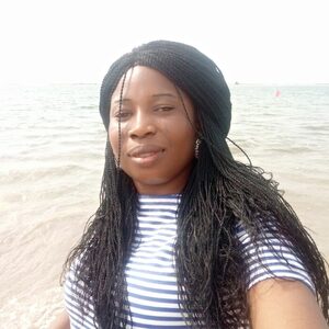 eomola5-, online dating profile photo