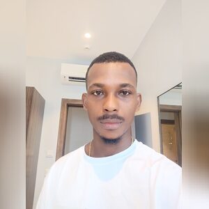 lukaschi, online dating profile photo