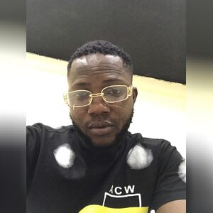 oyewumio, online dating profile photo