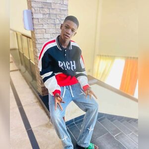 elifrosh, online dating profile photo