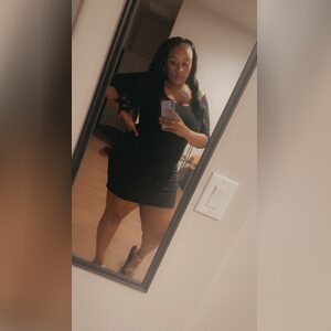 denija, online dating profile photo