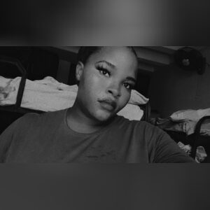 oyinxoxo, online dating profile photo