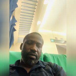patabisi, online dating profile photo