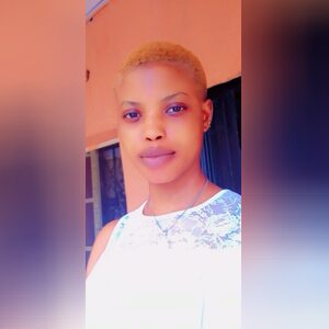 llawre7-, online dating profile photo