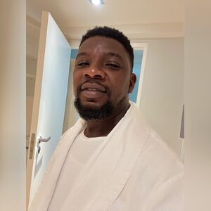 infringem, online dating profile photo