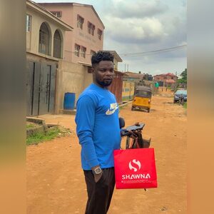 akubig, online dating profile photo