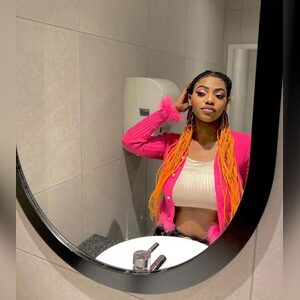 camila, online dating profile photo