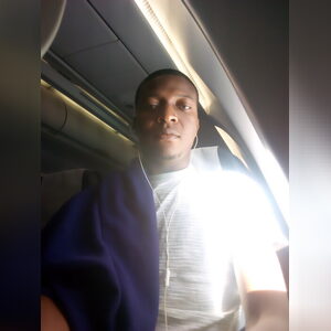 nira, online dating profile photo