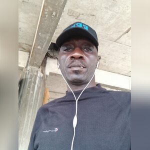 ookunola, online dating profile photo
