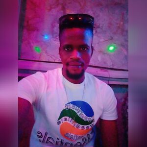 olajadel, online dating profile photo