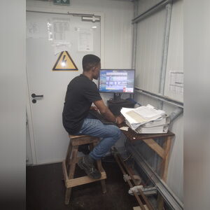 bravecou, online dating profile photo