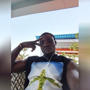 ukpataau, online dating profile photo