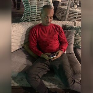 esewi, online dating profile photo