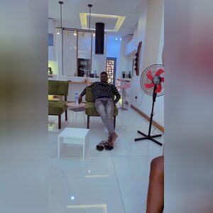 femilegend, online dating profile photo