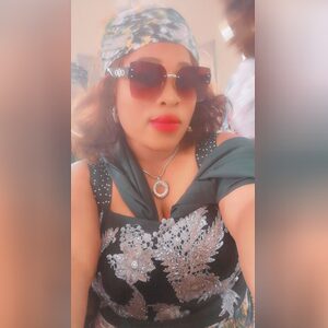 morano, online dating profile photo