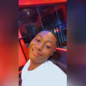olawlale, online dating profile photo