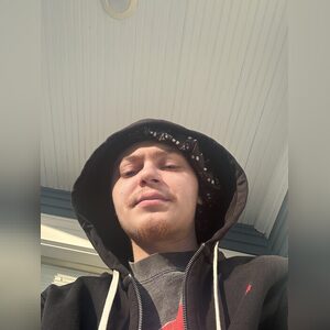 nickment, online dating profile photo