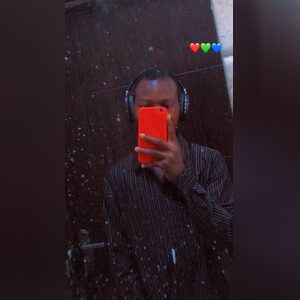 honestyp, online dating profile photo