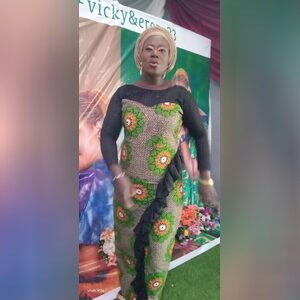 iajibola, online dating profile photo