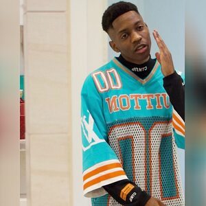 dennisji, online dating profile photo