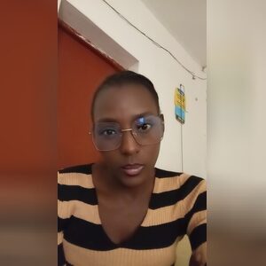 ebunty19, online dating profile photo