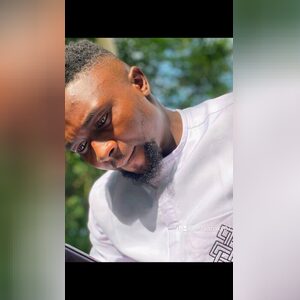makanaky1_, online dating profile photo