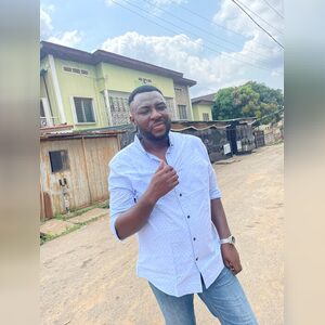 johnadel, online dating profile photo