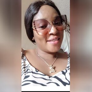 olusquar, online dating profile photo