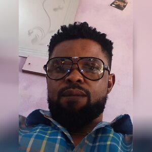 j9404159, online dating profile photo