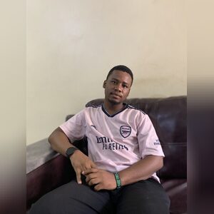 oluwakol, online dating profile photo