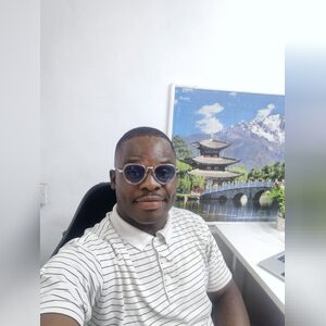 emhigher, online dating profile photo